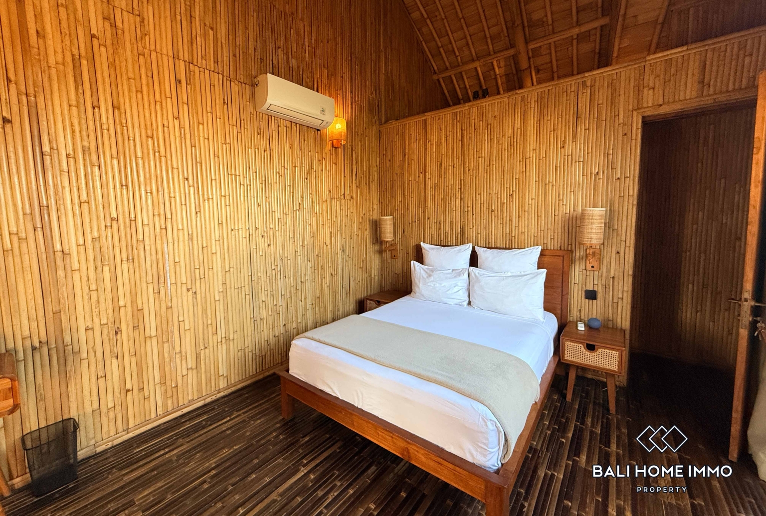 Unique Bamboo Style 6 Bedroom Villa For Rent in Legian view 11