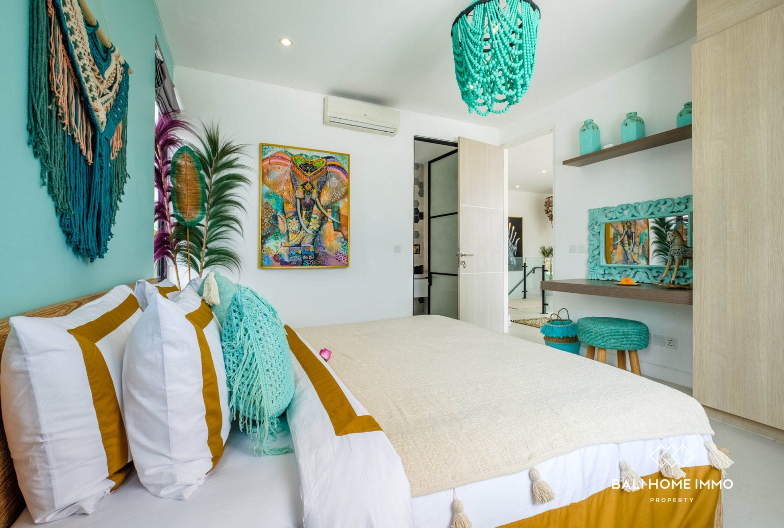 Unique Concept 4-Bedroom Villa for Sale in Berawa, Canggu view 15