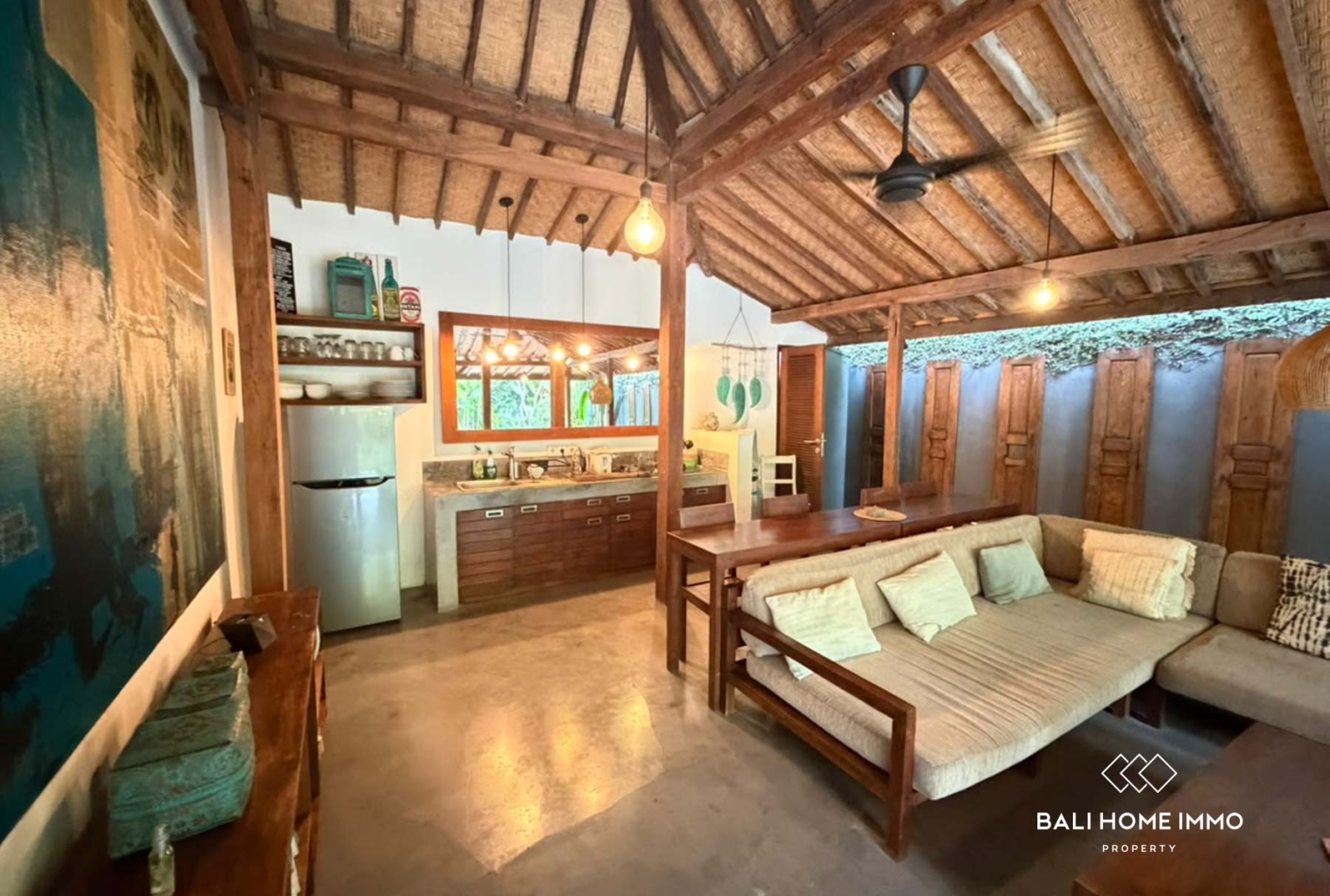 VINTAGE 2 BEDROOM VILLA FOR LEASEHOLD SALE in BERAWA BALI view 4