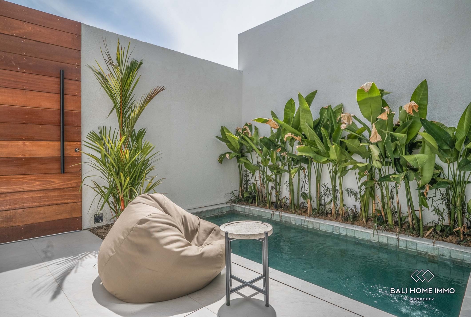 Well designed 2 bedrooms villa in a complex for sale in Bali, Canggu, Berawa view 17